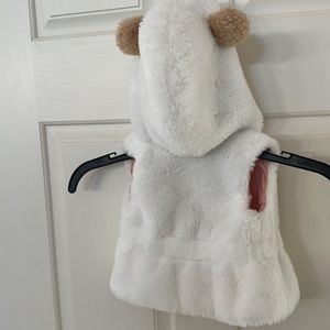 First Impressions - Baby Sleeveless Bear Jacket Hood with ears. Size 3-6 months.
